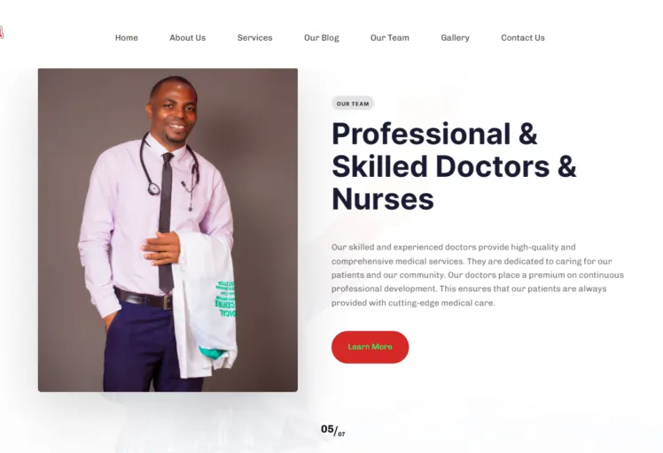 Mary-Lucy Hospital website page introducing its team of doctors and nurses.